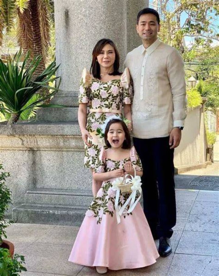 Vicki Belo Bio, Wiki, Age, Height, Parents, Husband, Children, Dermatologist, and Net Worth