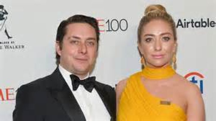 Whitney Wolfe Herd Bio-Wiki, Age, Husband, Net Worth, Education, Married