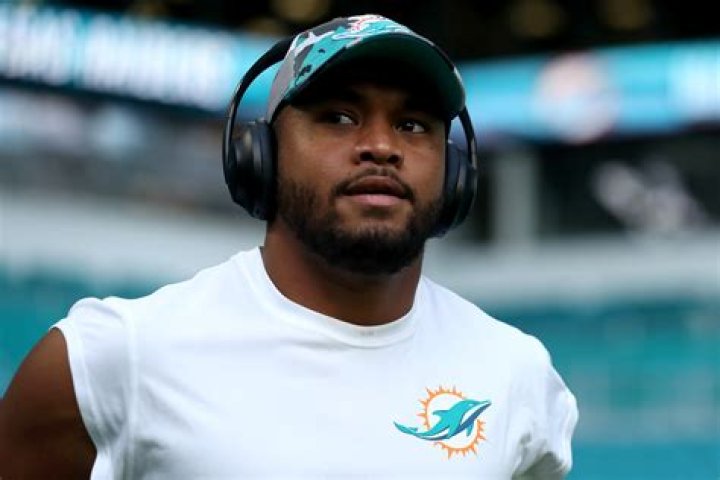 Who Are Alec Ingold Parents And Where Are They From? Is Miami Dolphins FullBack Adopted?