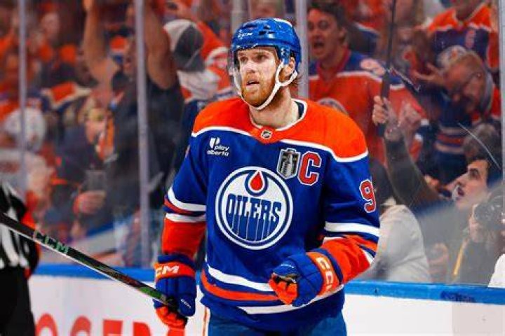 Who Are Connor McDavid Parents? His Father Brian McDavid & Mother Kelly McDavid Age Gap