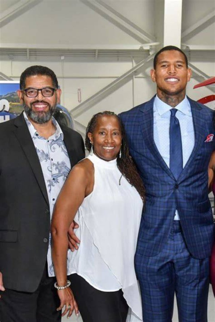 Who Are Dorian Waller & Charlena Waller? Meet Darren Waller Parents On Instagram