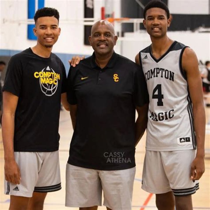 Who Are Evan Mobley Parents? His Girlfriend, Age Height And Net Worth