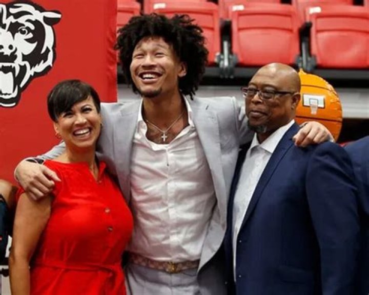 Who Are Jaylin Williams Parents? Everything To Know About The Arkansas Power Forward