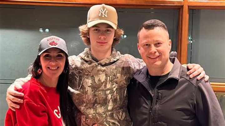 Who are Jerick Mckinnons Parents? Jerick Mckinnon Biography, Parents Name, Nationality and More