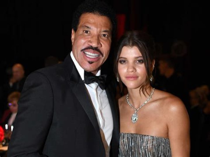 Who Are Sofia Gomez TikTok Parents? Details About The Age And Family Of The Internet Star