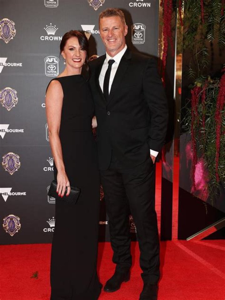 Who Is Alexandra Crow? Age, Wiki, BiographyDamien Hardwick New Girlfriend Age, Instagram Bio