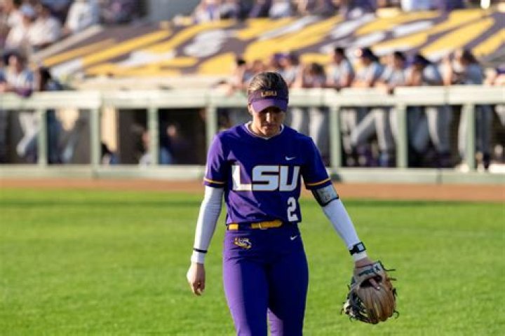 Who Is Aliyah Andrews? LSU Tigers Softball Player Age, Parents and Instagram
