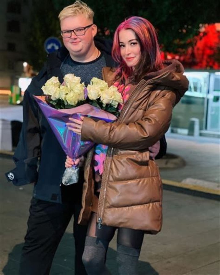 Who Is Boombl4 CSGO Girlfriend Liqueen.offi? Everything To Know About The Navi Player