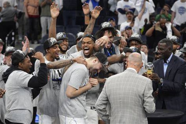 Who is CEO of the Dallas Mavericks? When did Cynthia Marshall become CEO of the Mavericks?