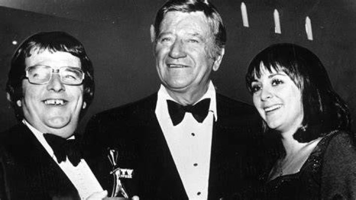 Who Is Ernie Sigley Wife Glenys Sigley? Her Age Wikipedia And Photo