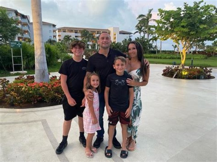 Who Is Frankie Edgar’s Wife Renee Edgar?