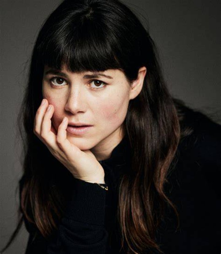 Who Is Hanna van Vliet? Age Wikipedia – Everything On Anne+ Cast