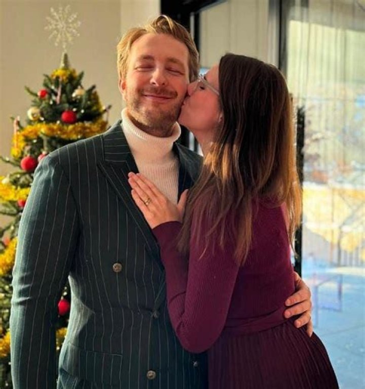 Who Is Moa Wikman? Everything On Linus Ullmark Wife
