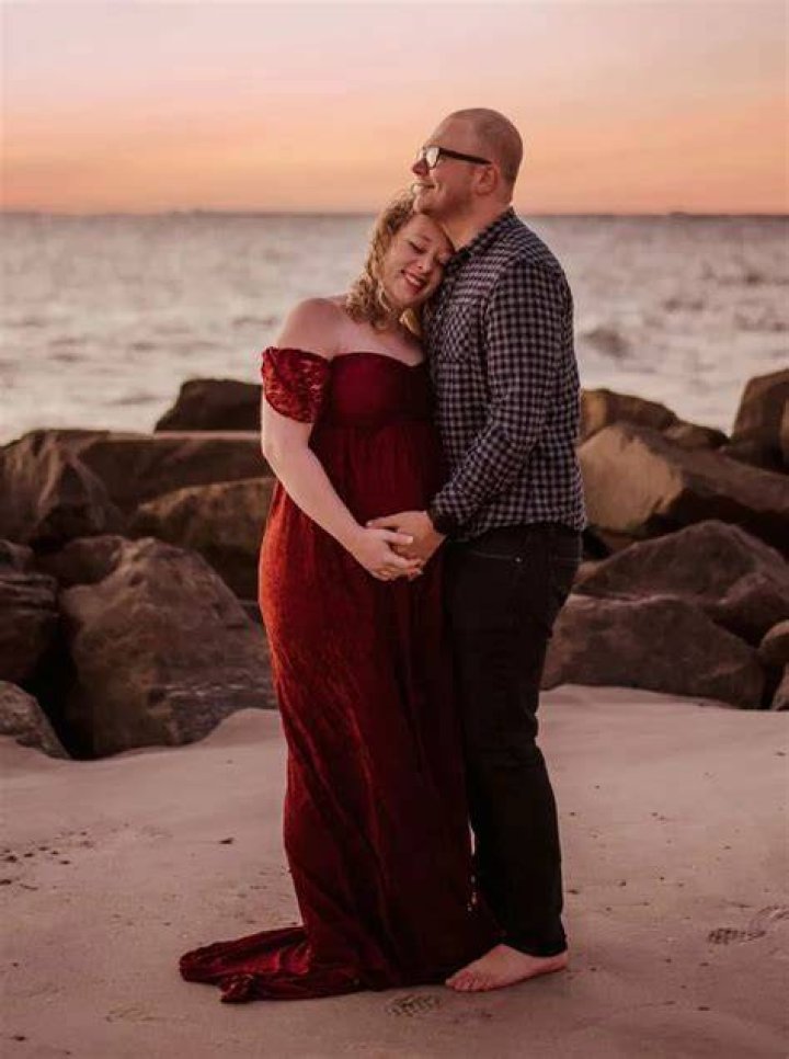 Who is Mort Crim Married To? Meet His Wife Renee Crim