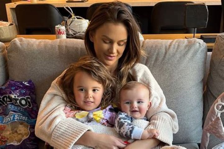 Who Is Sonia Sosa? Meet Sammy Sosa Wife: Relationship And Kid Details