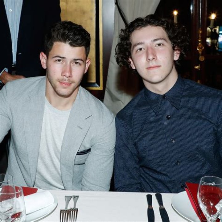 Why do the Jonas Brothers have a restaurant in NC?
