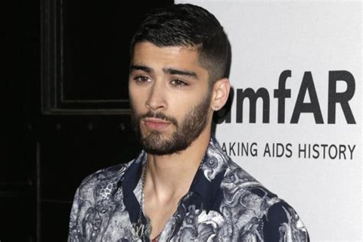 Zayn Malik (One Direction) Wiki, Bio, Age, Height, Weight, Girlfriend, Family, Career, Net Worth, Facts